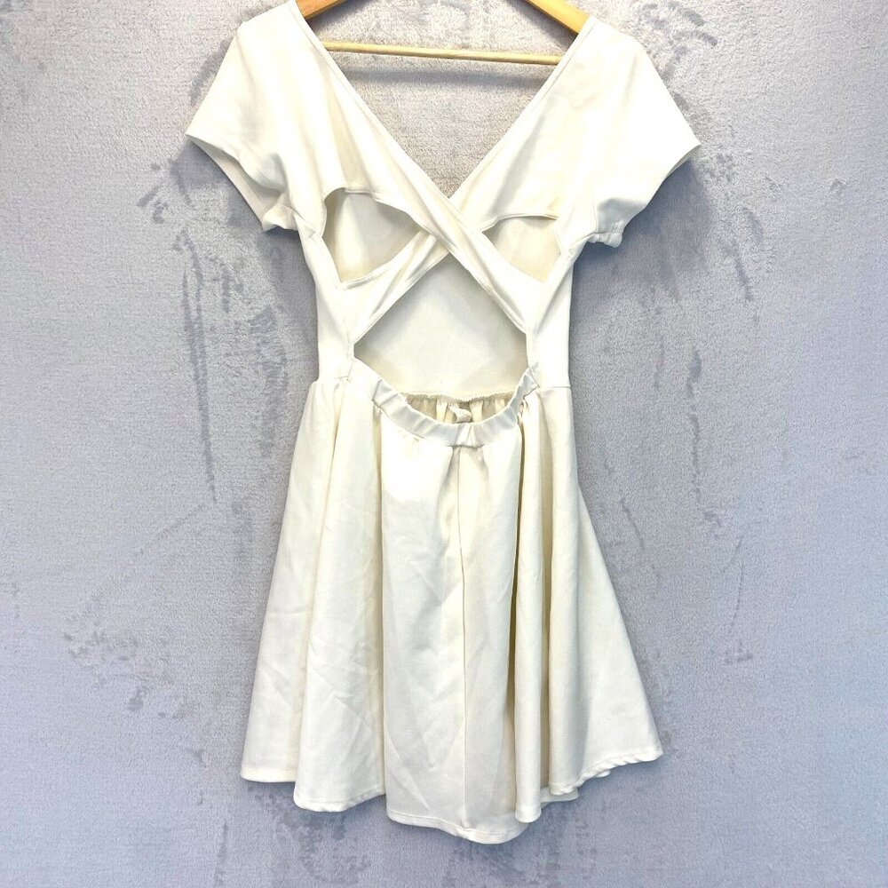 Ixia Retro Fit & Flare White Dress Medium / Large Criss-Cross Back Mini Vintage?